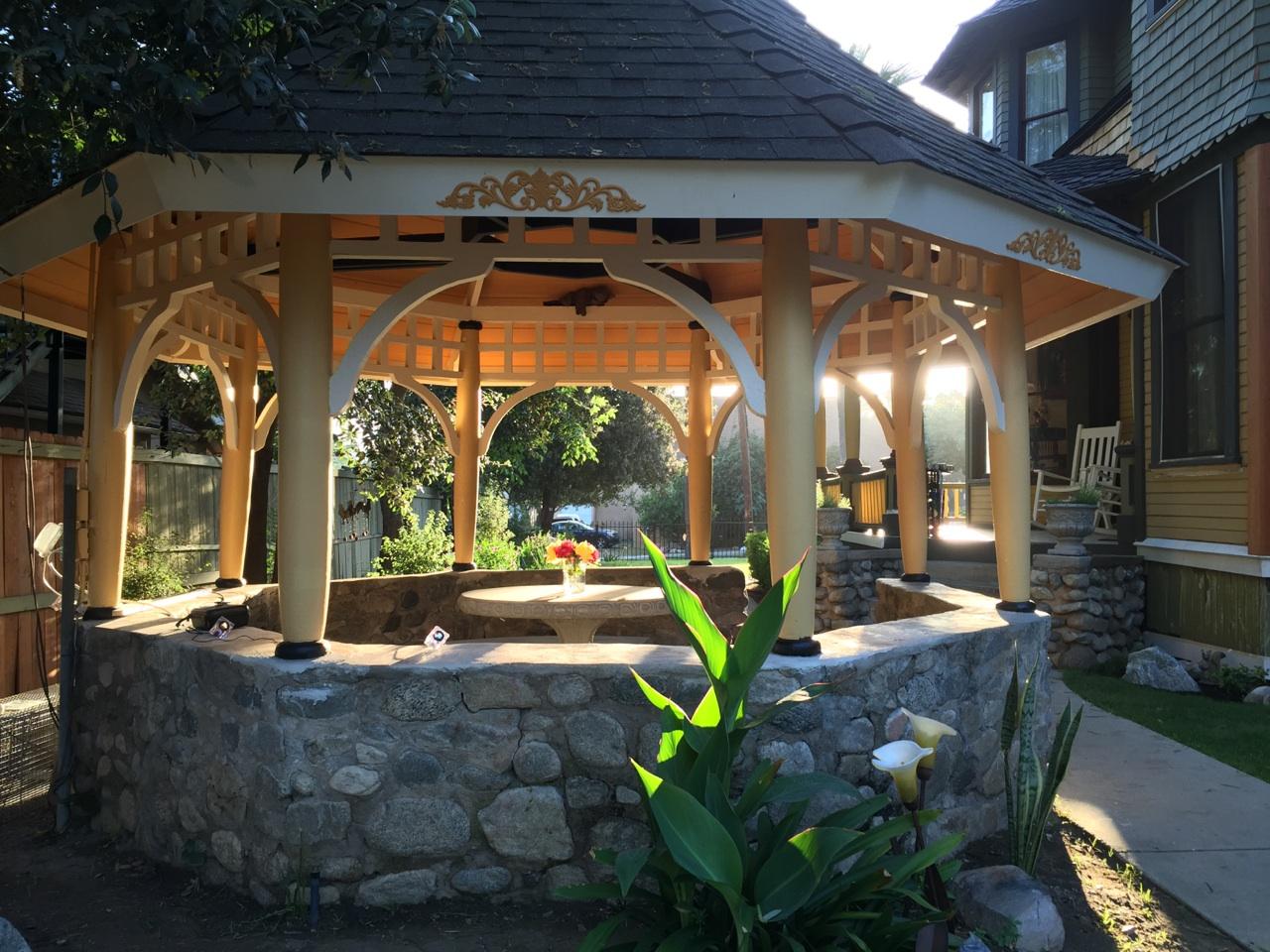 Probably the Oldest Gazebo in Pasadena known to the Historic Society